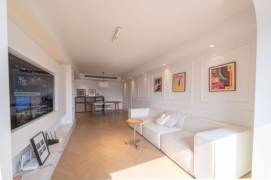 Sunny& Spacious 2BR + elevator | Zhongshan Park Metro L2/3/4 | 8F Good view