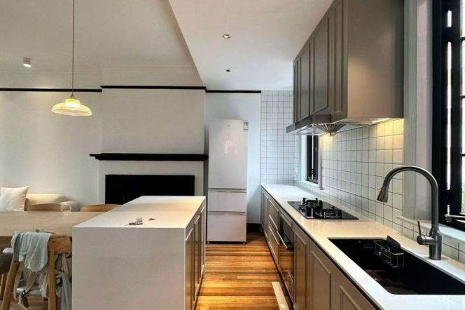 Beautiful Windows 1br on Middle Huaihai Rd | South Shanxi Road St,metro L1/7/10/12