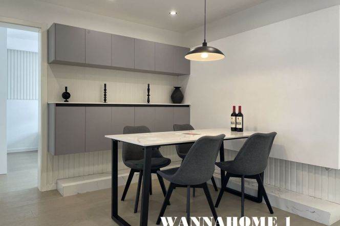 Fabulous&Spacious&Bright 2Bdrs 1Bath/Huge Open Balcony/L14 Wu Ding Rd/Jing'an Temple