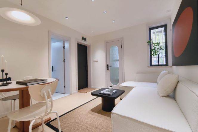 Nice yard+spacious 2br 1lr/big living room/NR ECUST,Jinjiang Park@L1