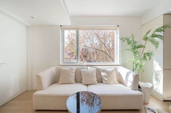 Good lighting 1br with balcony near Shanghai Library