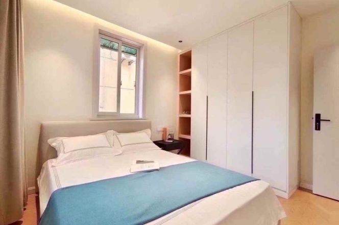 zhaojiabang rd 1BR/big living room@L7/9