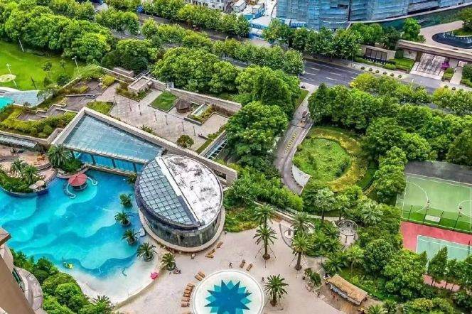 Brand new decoration 2brs with floor heating in Lujiazui