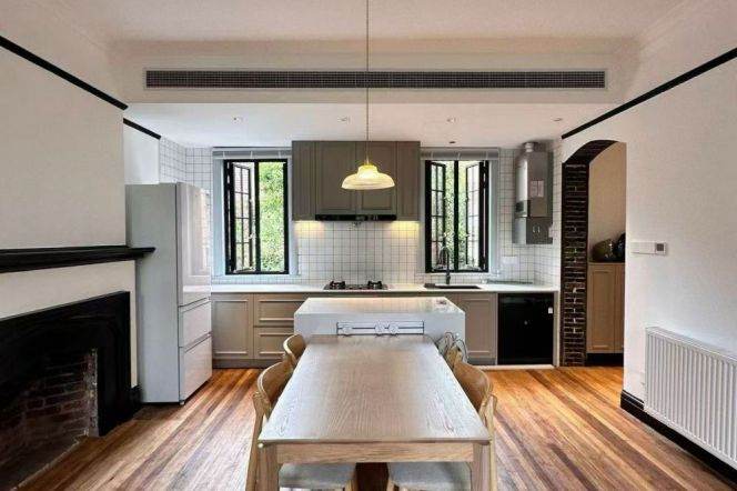 Beautiful Windows 1br on Middle Huaihai Rd | South Shanxi Road St,metro L1/7/10/12