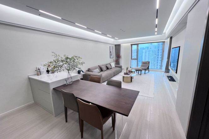 Mosern 2brs with floor heating in Lujiazui