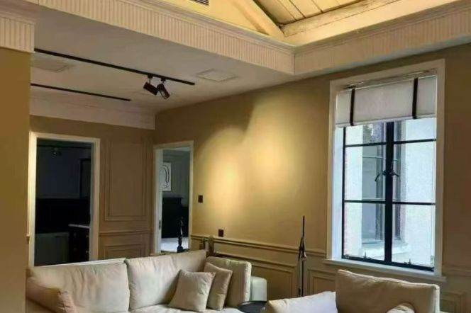 Featured 1+1Bed Lane House Clean Compound@Yongjia Road 