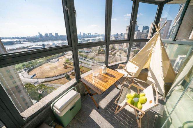 Brand new decoration 2brs with floor heating and river in beside e beautiful Huang pu river