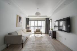 South Shaanxi Rd metro/2br2bt/central AC/floor heat/oven/balcony/tennis court