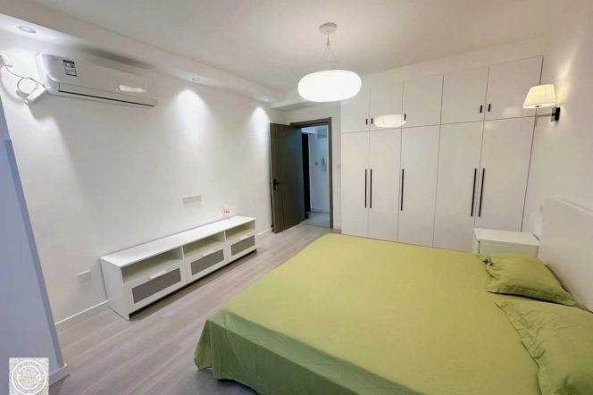 Shuicheng rd/cozy 1br 1lr/all bright room/big living room@L10