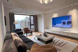 Xintiandi/Laoximen/2br2bt/central AC/floor heat/oven