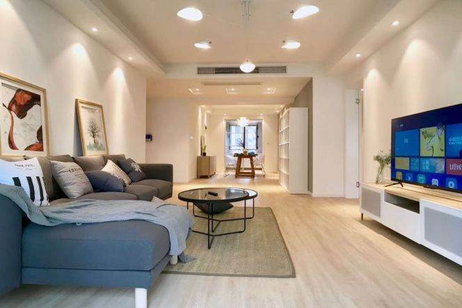 3 Brs, 2 Baths with Balcony/Floor Heating/Central ac/Oven, 150 sqm @ Jiangning metro L13