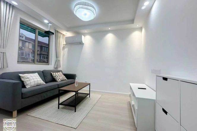 Shuicheng rd/cozy 1br 1lr/all bright room/big living room@L10