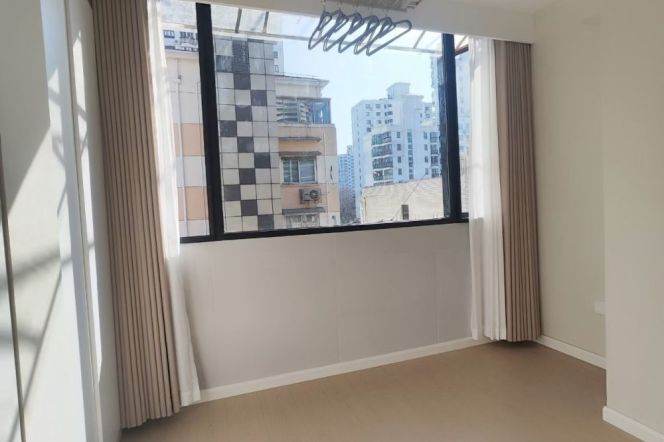 Nice compound/modern 1br 1lr/cozy&quiet/bright room,Zhongshan park@L2/3/4