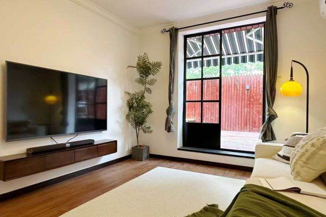 Private Terrace Bright 1Bed Lane House@Jing’An Temple