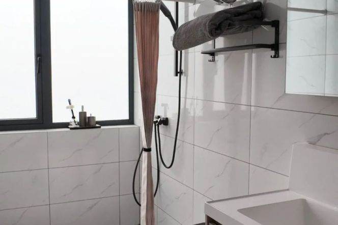 Quality 2br apt in Jing'an Nr Line2&11 JiangsuRd