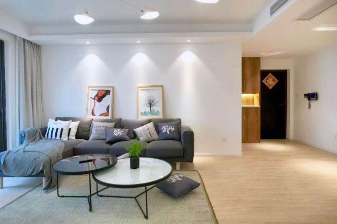 3 Brs, 2 Baths with Balcony/Floor Heating/Central ac/Oven, 150 sqm @ Jiangning metro L13