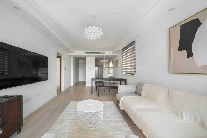 iapm/joffre garden 2br modern/bright