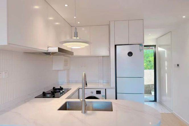 Charming real 1br 1lr Nr L1/10/12 S shanxi rd sta