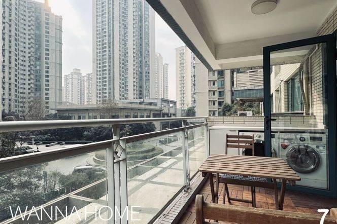 Luxury Compound/Xujiahui CBD/Open Balcony/Walk-in Closet/Large Storages/Heater/Cozy4br2bt