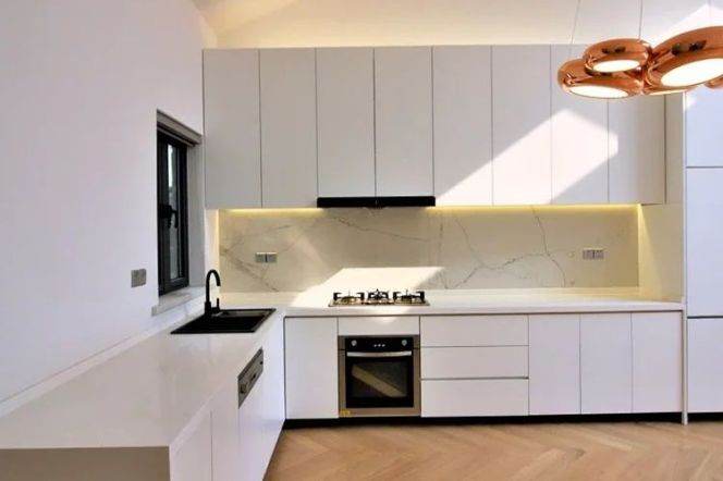 Typical lane apt 3Br+Terrace @ Huaihai rd/Wukang rd 