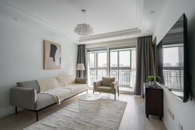 South Shaanxi Rd metro/2br2bt/central AC/floor heat/oven/balcony/tennis court