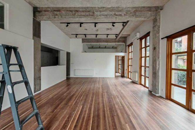 jiashan rd 180sqm:Office,