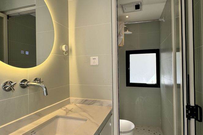 Spacious & Modern 1Br All south | South Shanxi rd Mt & IAPM 10.5K