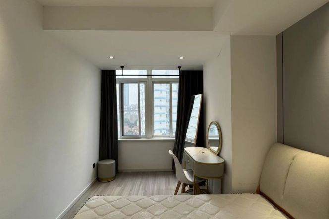Spacious-Fashion-Near the Jingan Monastery-lift-1Br-Jiangning rd/Jingan area/L7/13