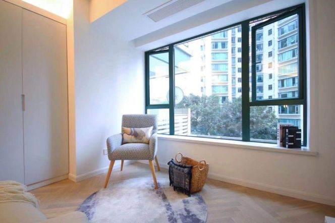 4BR 2BTH w/ Balcony nr XuJiaHui 