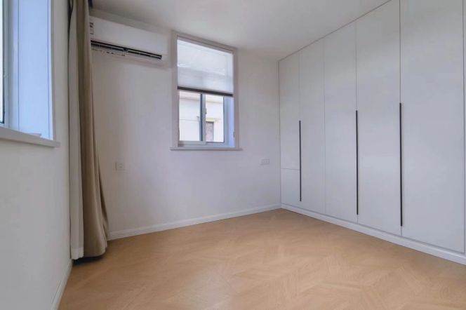 Nice 2brs Nr Shanghai stadium M4