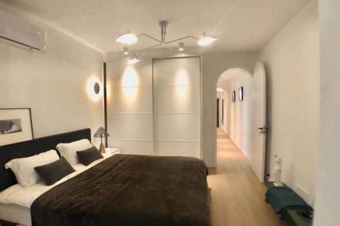 High rise 2bedrooms elevator Apt with oven near L2/11Jiangsu Rd