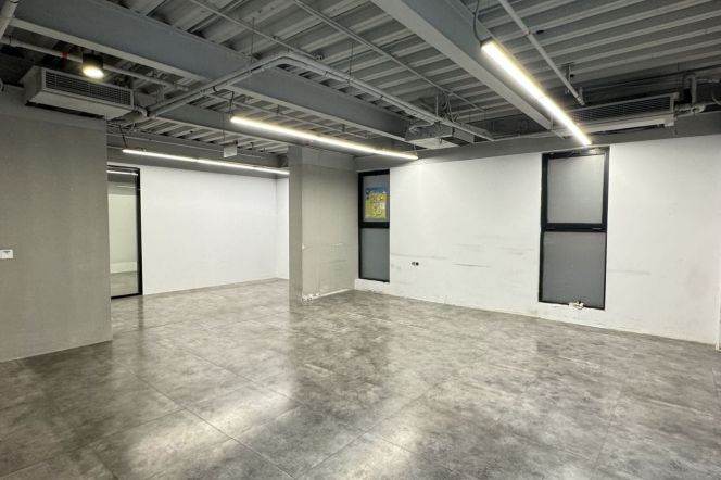 Standalone Office in a Creative Park nr DongAn RD M4/7