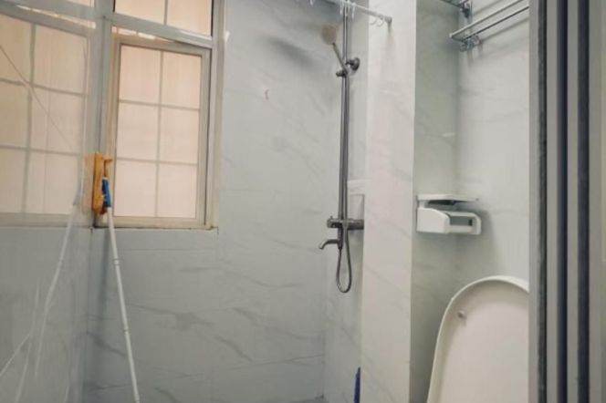 Cozy 1br on JuLu rd, easy to L 2/7 Jing'an Temple + L 1/10/12 South ShaanXi Rd St.