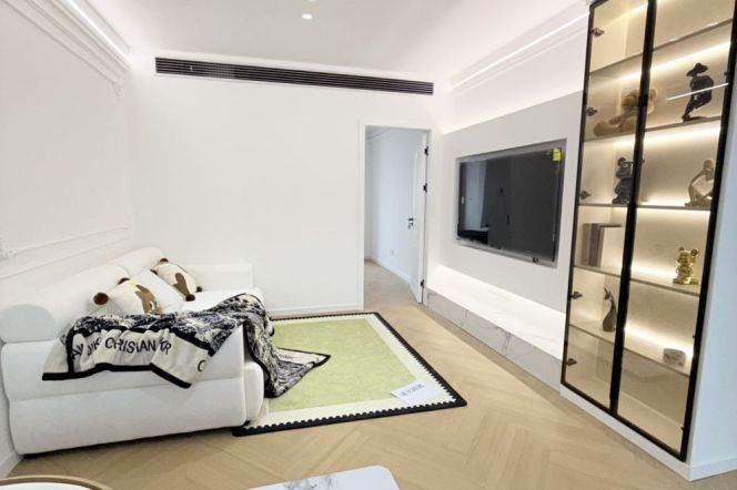  brand 1br Nr jiangsu road M2/11