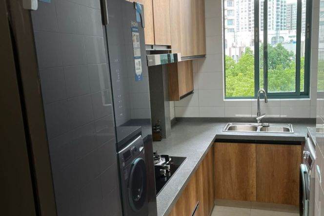 Bright 2BR Apartment in Beautiful Compound – Near Line 13/14