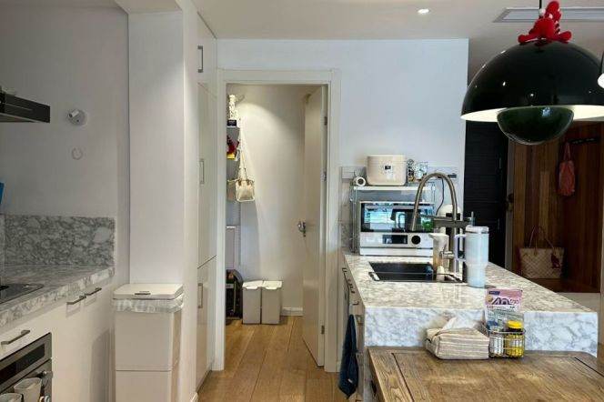 3 Brs, 2 Baths with Balcony/ Floor Heating/Central ac/Gym/Swimming pool @ Changping metro L7