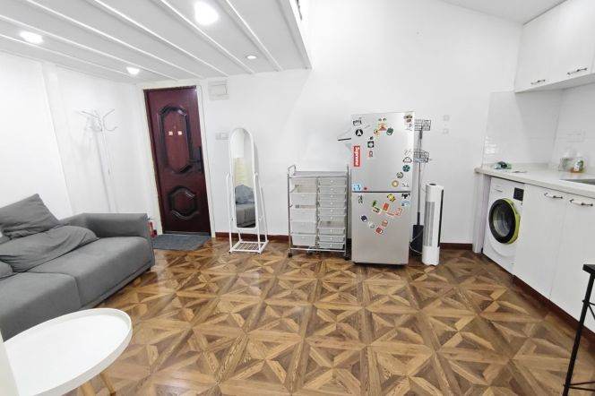 Cozy loft 1br 1lr on S xiangyang rd