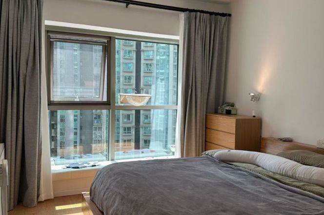 3 Brs, 2 Baths with Balcony/ Floor Heating/Central ac/Gym/Swimming pool @ Changping metro L7