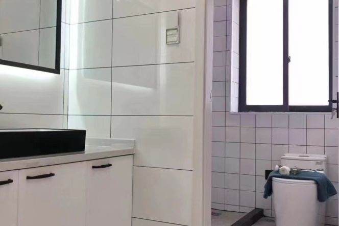 10-11 Line Jiaotong University Metro Station with Elevator - 2 Rooms