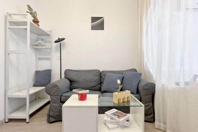 changping rd 1BR/living room@L7