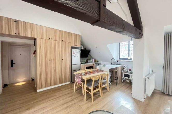 High ceiling 1Br/1Lr/1Bt apt nr West nanjing rd,M2/7/12/13