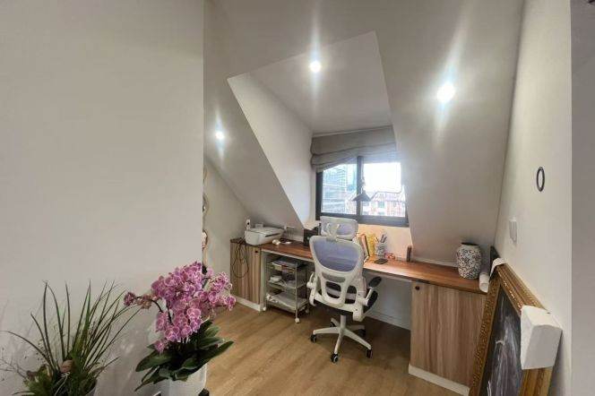 High ceiling 1Br/1Lr/1Bt apt nr West nanjing rd,M2/7/12/13