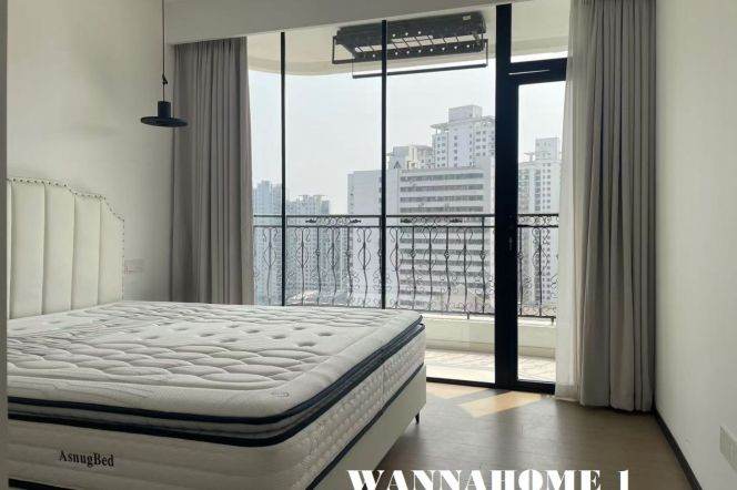Large Balcony+Awesome View+Spacious&Modern 3Brs 2Baths Apt+L9/8 Lu Jia Bang Rd+Xin Tian Di