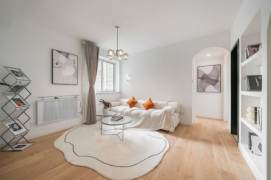 2 Brs, 1 Living room with Central ac/Wall Heating/Oven, 100 sqm @ Xujiahui station L1