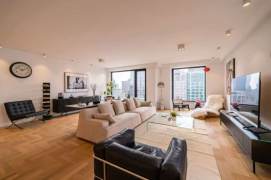 Large flats@Gubei 4br/3bt with oversized living room open balcony