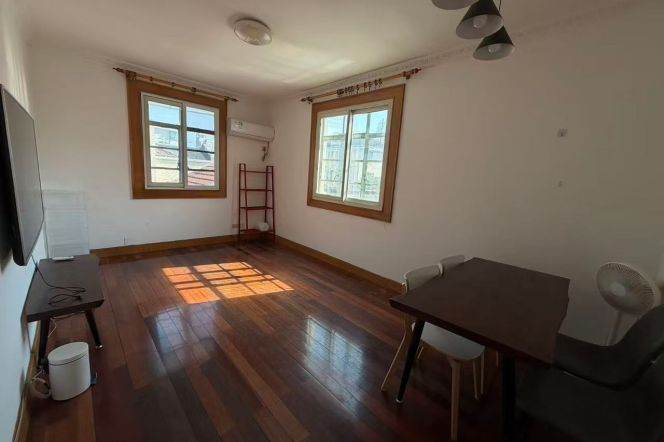 Nice Apt in Wukang Road