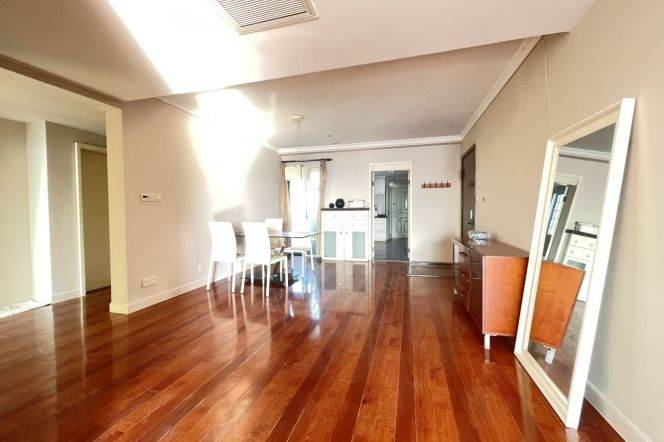 Moder 2brs with floor heating  in Lujiazui