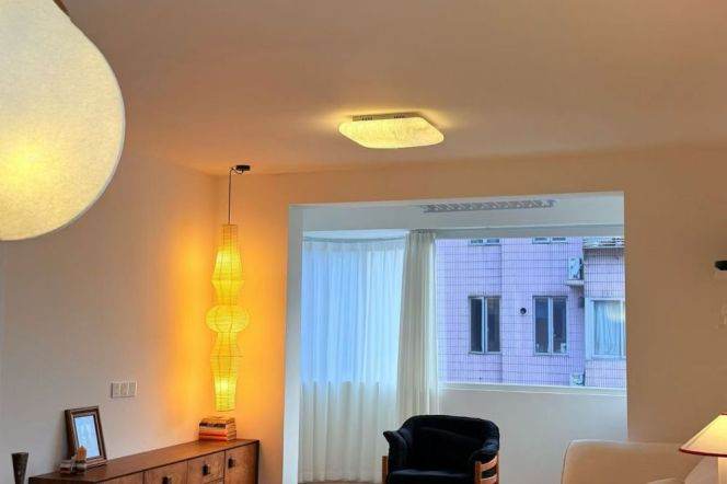 Brand new 2brs/110sqm & elevator/heating @JT Univer & Line 10/11