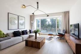 Modern 3brs with floor heating and balcony in central downtown 