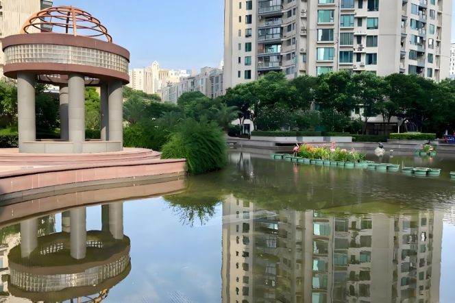 modern big 3brs nice balcony good view in best compound Xujiahui 22K